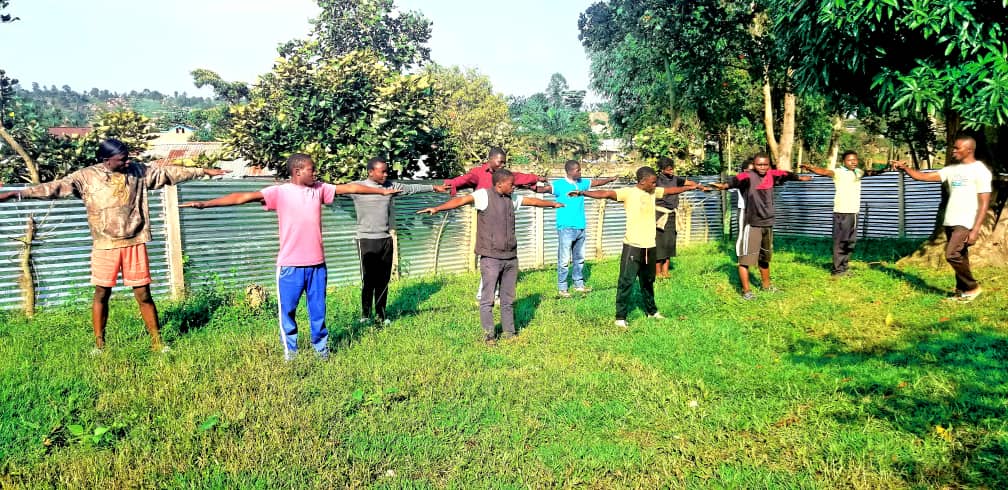 Les Jeunes de Butanuka s’unissent contre la Délinquance à Beni: Formation des Brigadiers pour un Futur Serein