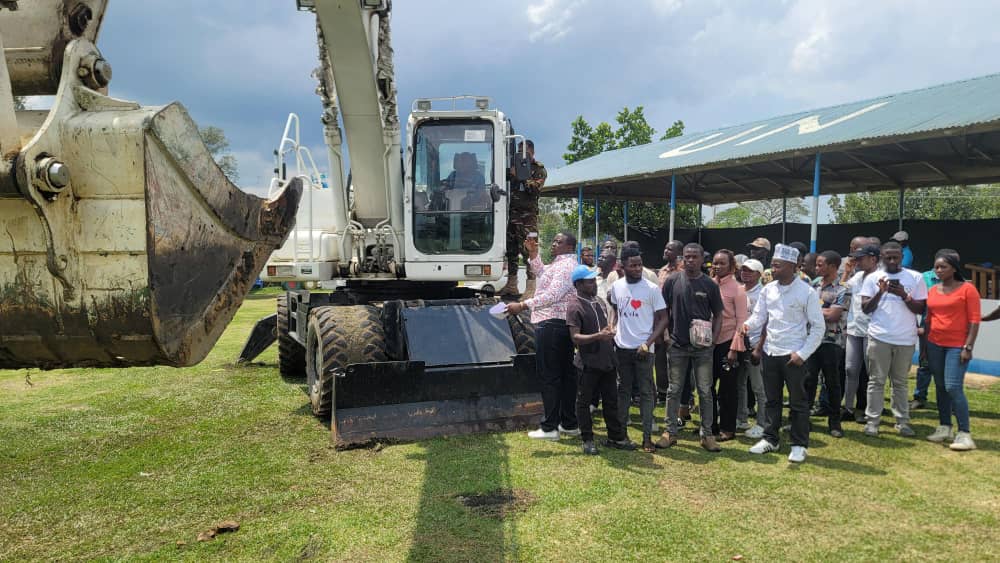 Bunia: Des jeunes formés à la conduite d’excavatrices avec le soutien de la MONUSCO –Une initiative pour l’emploi et le développement local